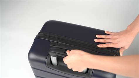 how to repair suitcase handle.